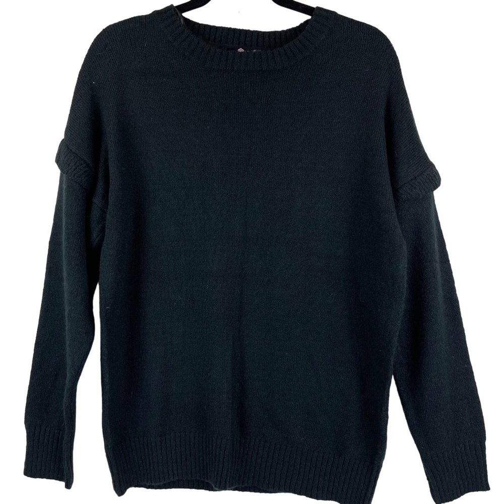 Love by Design Black Ruffled Shoulder Long Sleeve Crew Neck Sweater Size Large